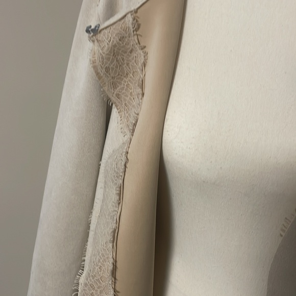 Carmen Marc Valvo beige faux leather shearling duster size Large - Picture 4 of 7